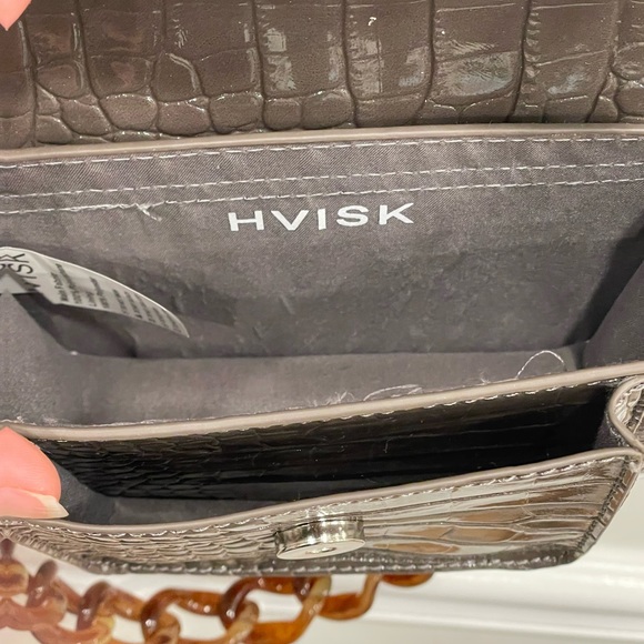 HVISK Cayman Mini Crossbody Bag Grey Embossed Bag With Extra Link Strap - Picture 8 of 10